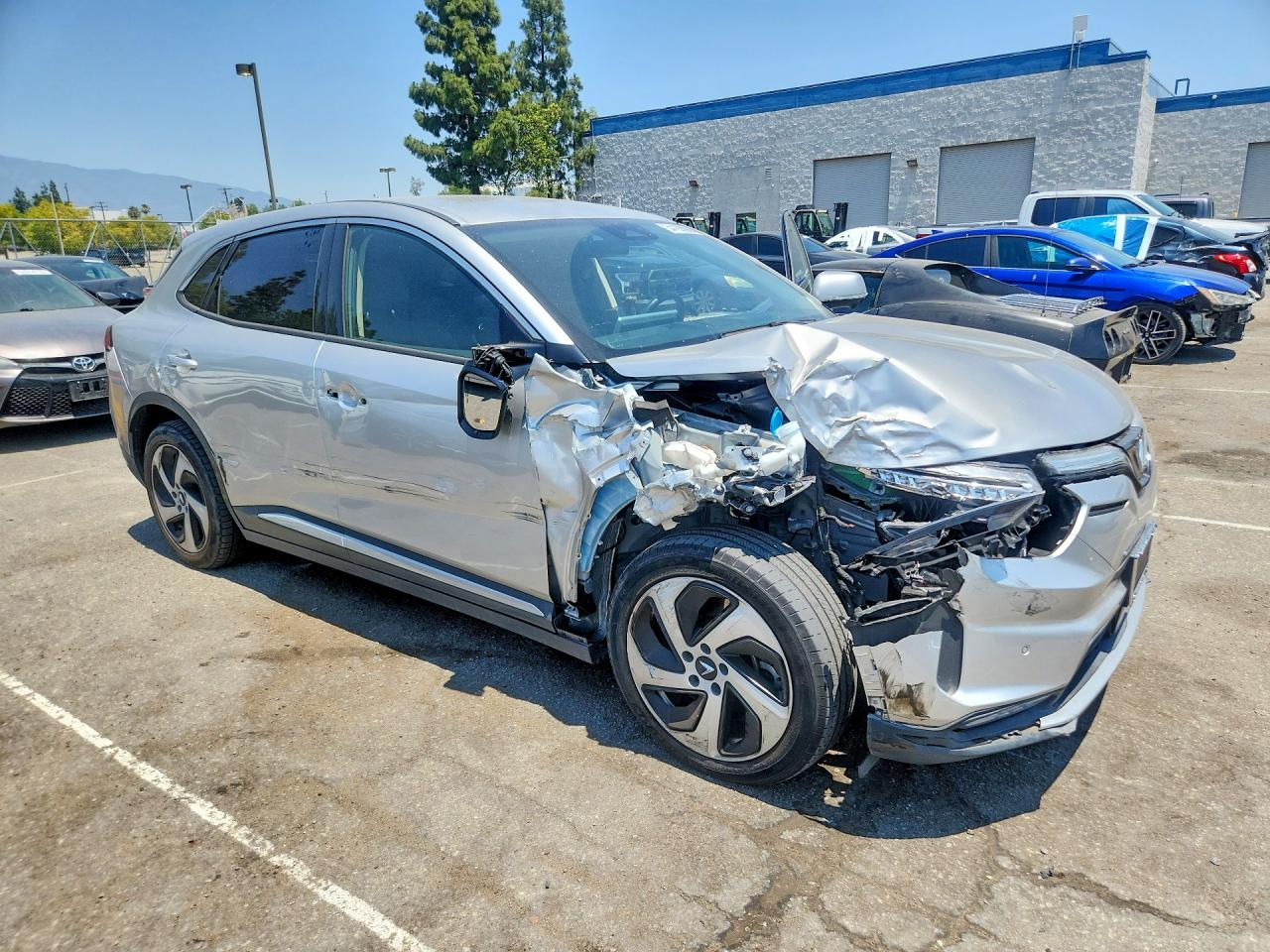 2023 VINFAST All other VIN RLLV1AEB3PH000417 photo 4