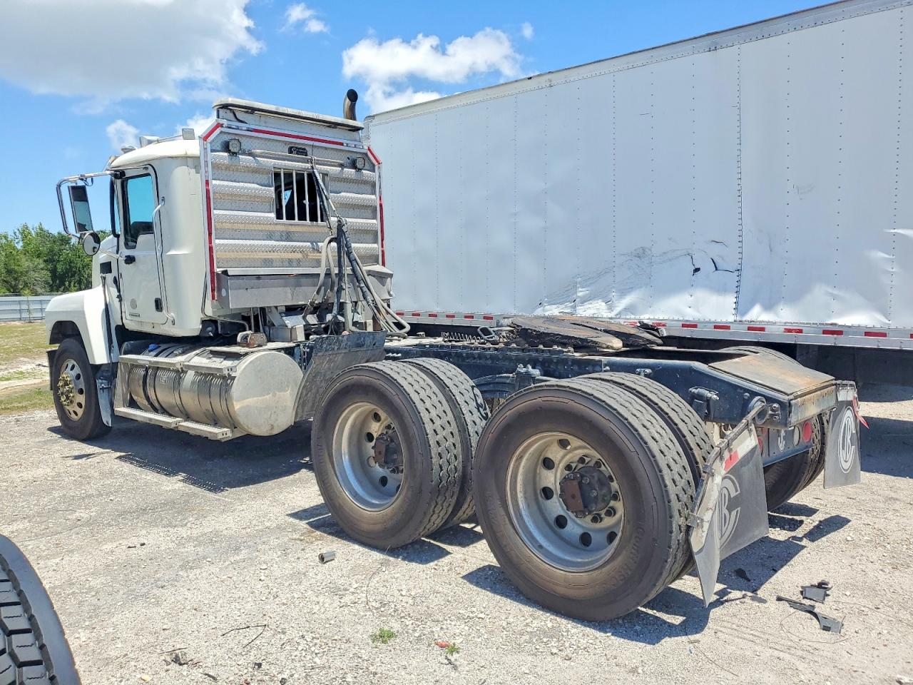 2019 MACK All other VIN 1M1PN4GY5KM001451 photo 3