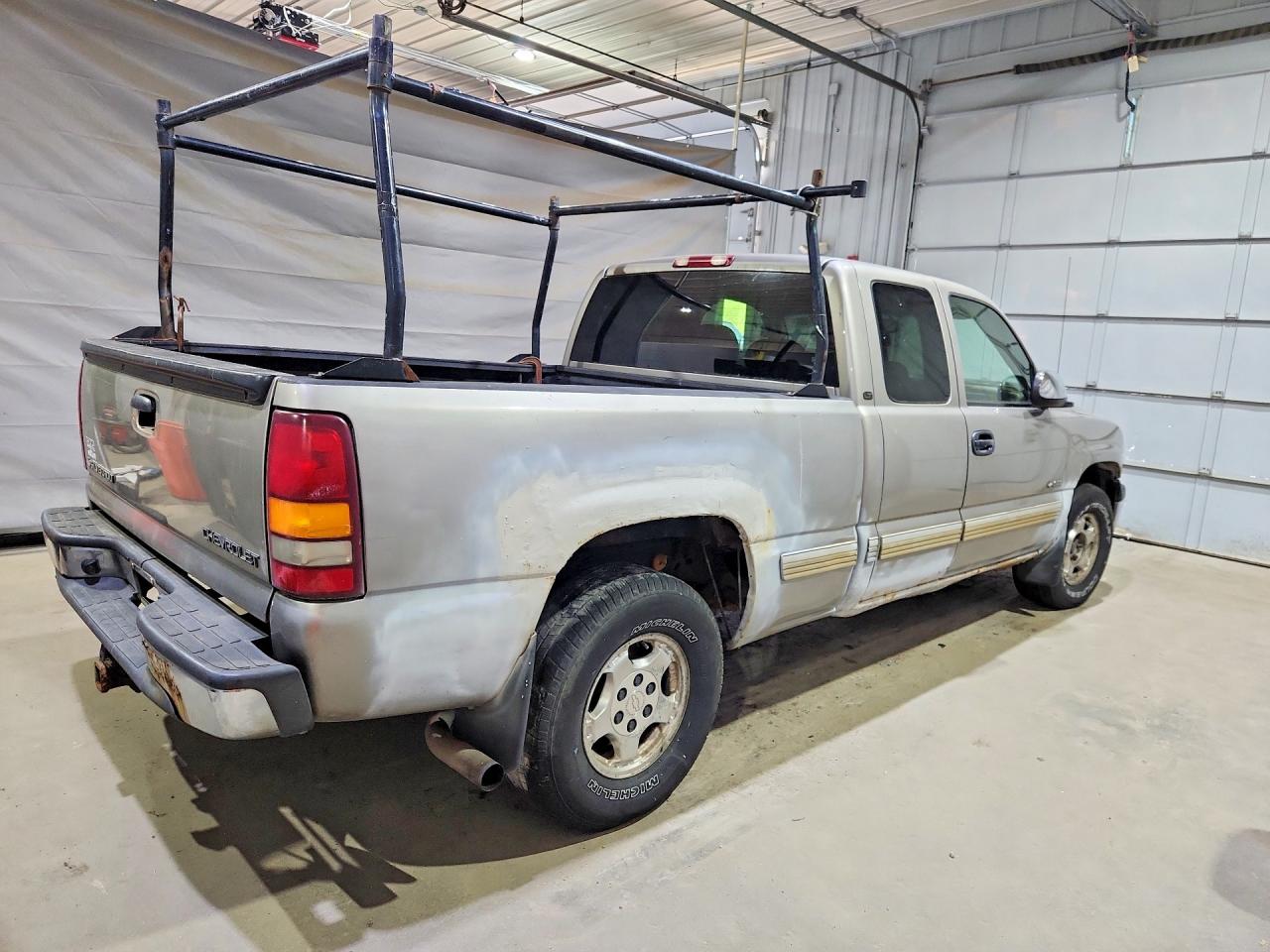 2002 Chevrolet All models VIN 2GCEK19T221292650 photo 3