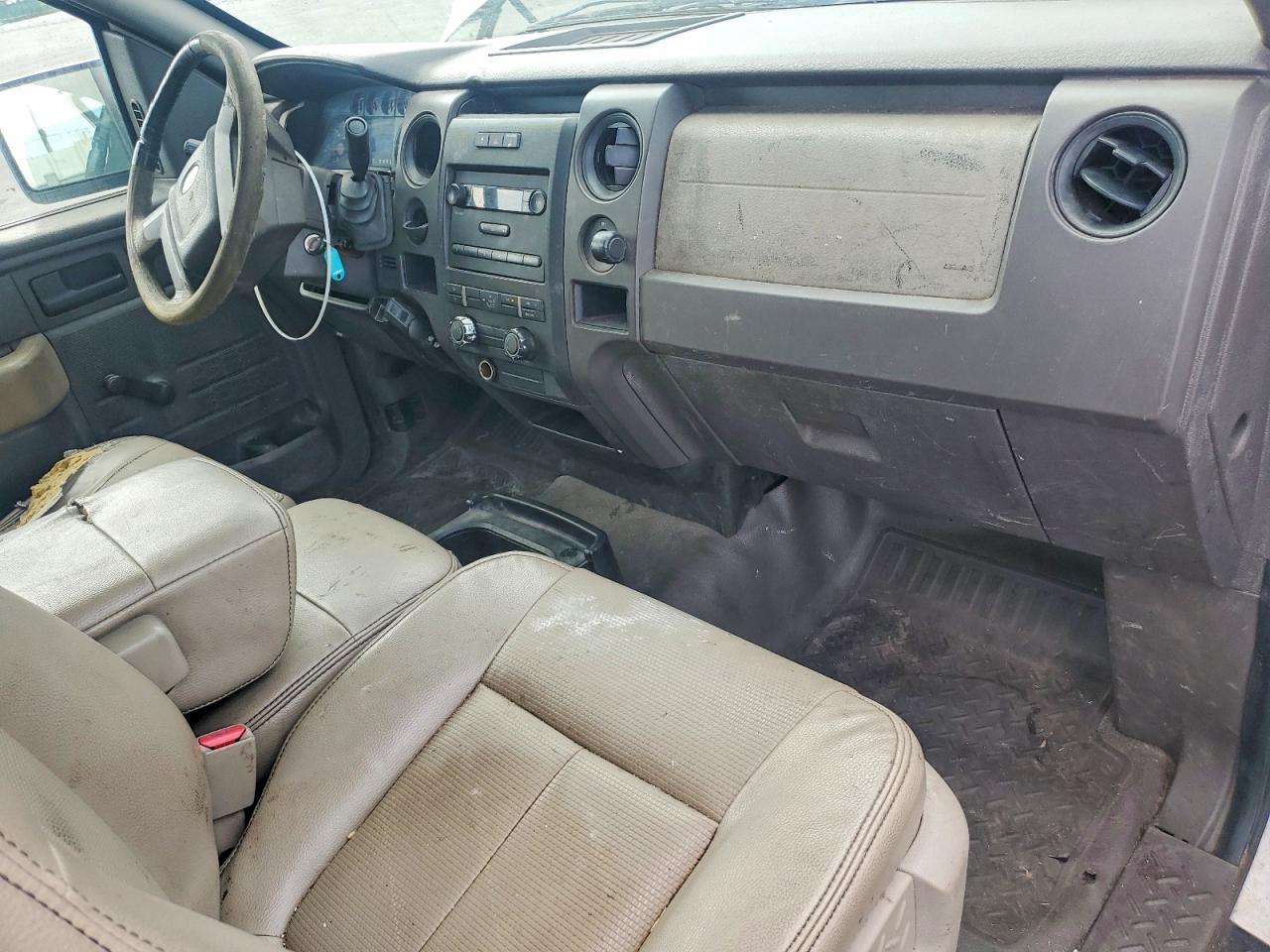2010 Ford F150 VIN 1FTMF1CW3AKE30889 photo 8