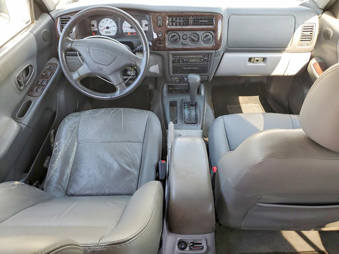 2003 Mitsubishi Montero VIN JA4LS41R23J012428 photo 8