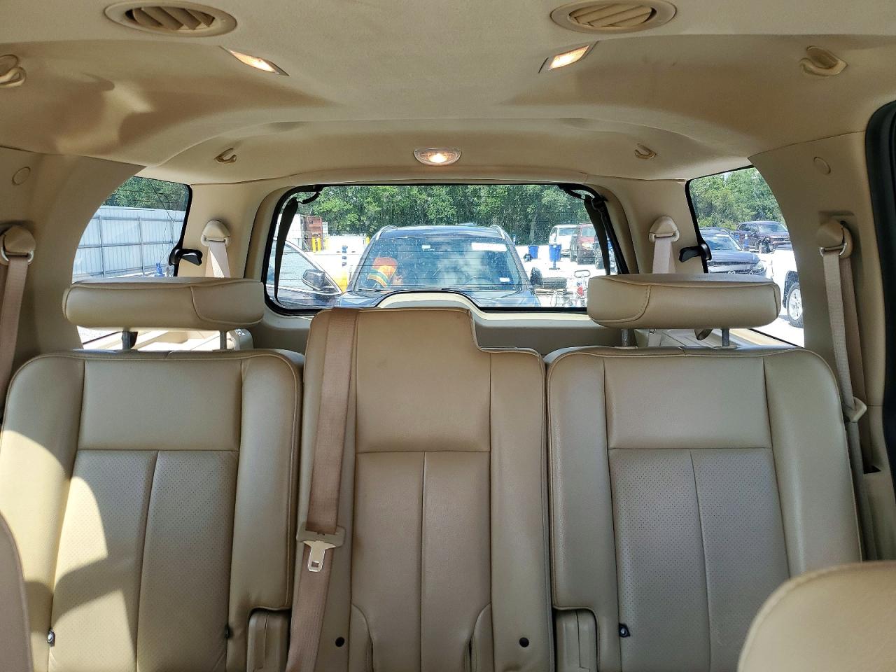 2012 Ford Expedition VIN 1FMJU1H54CEF26813 photo 10