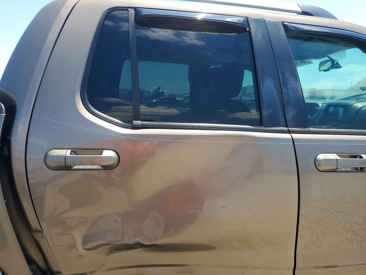 2007 Ford Explorer VIN 1FMEU33897UA06049 photo 10