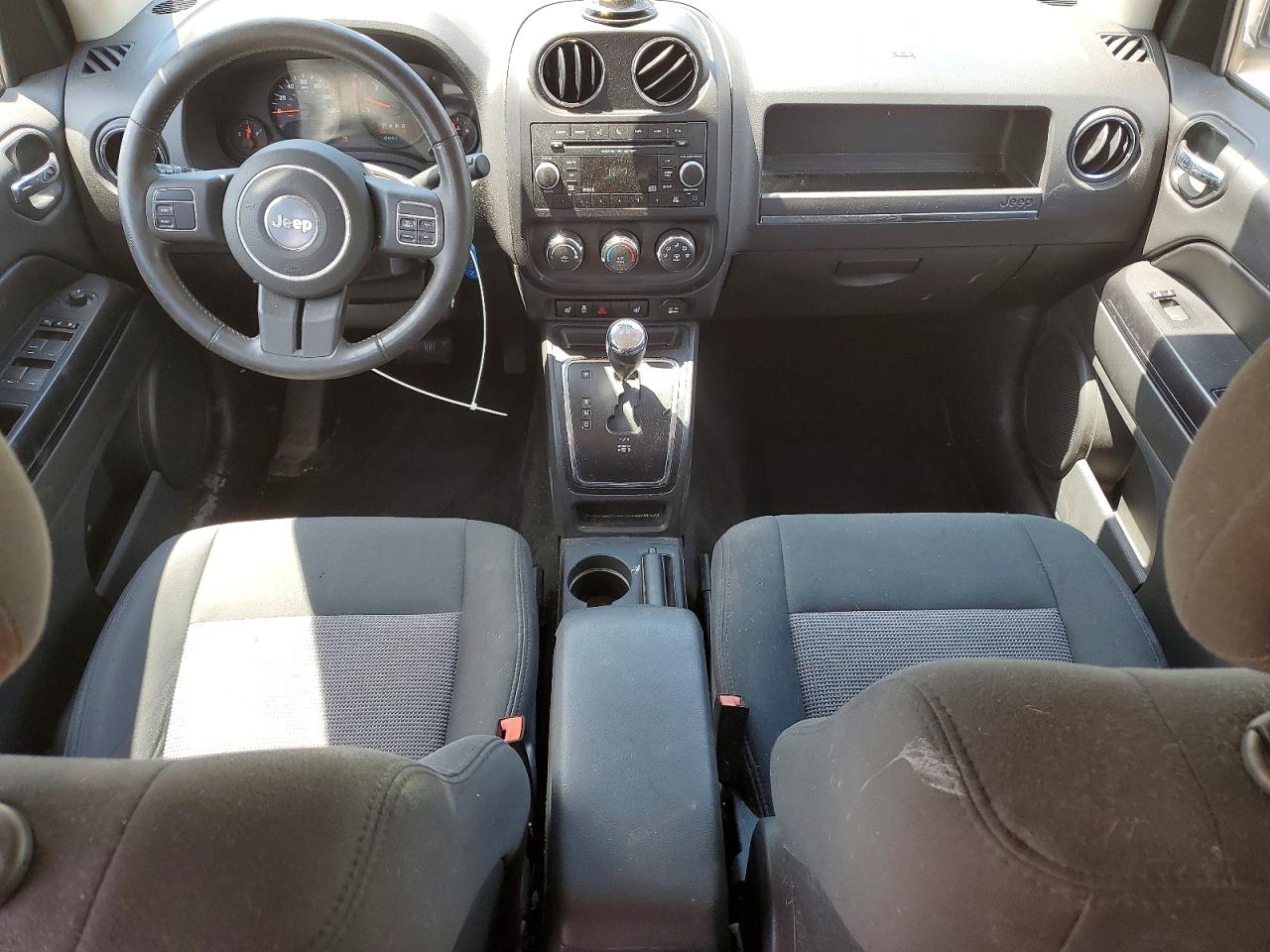 2013 Jeep Compass VIN 1C4NJDEB6DD129153 photo 8