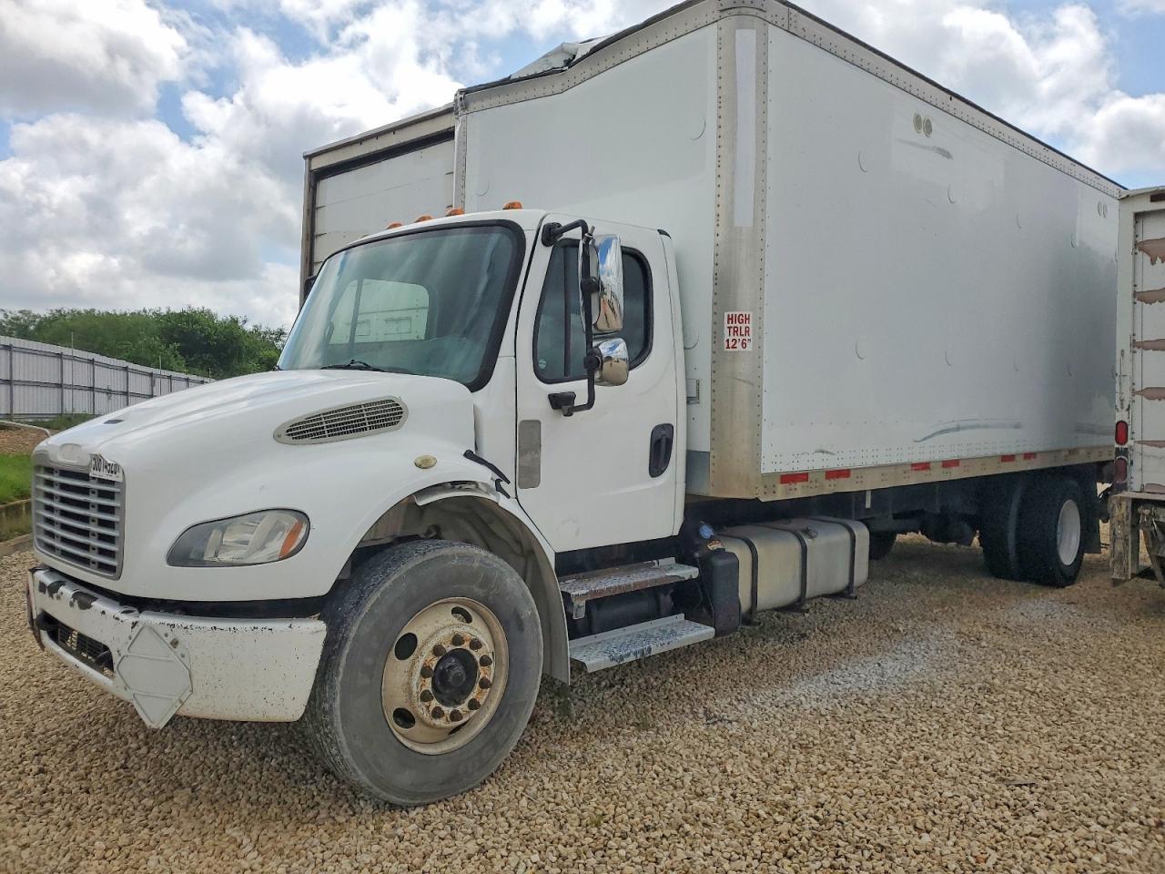 2015 FREIGHTLINER All other VIN 1FVACXDT2FHGJ9791 photo 2