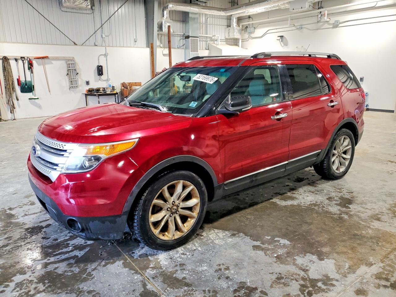 2013 Ford Explorer VIN 1FM5K8D87DGC17150 photo 1
