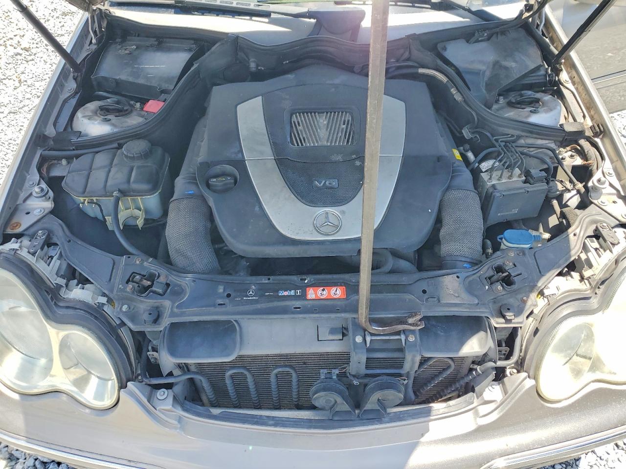 2007 MERZ C-class VIN WDBRF54H97F882259 photo 11