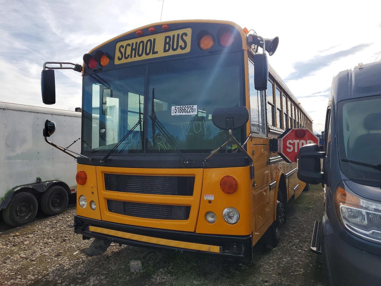 2013 THOMAS All other VIN 1T88T9E25D1162066 photo 2