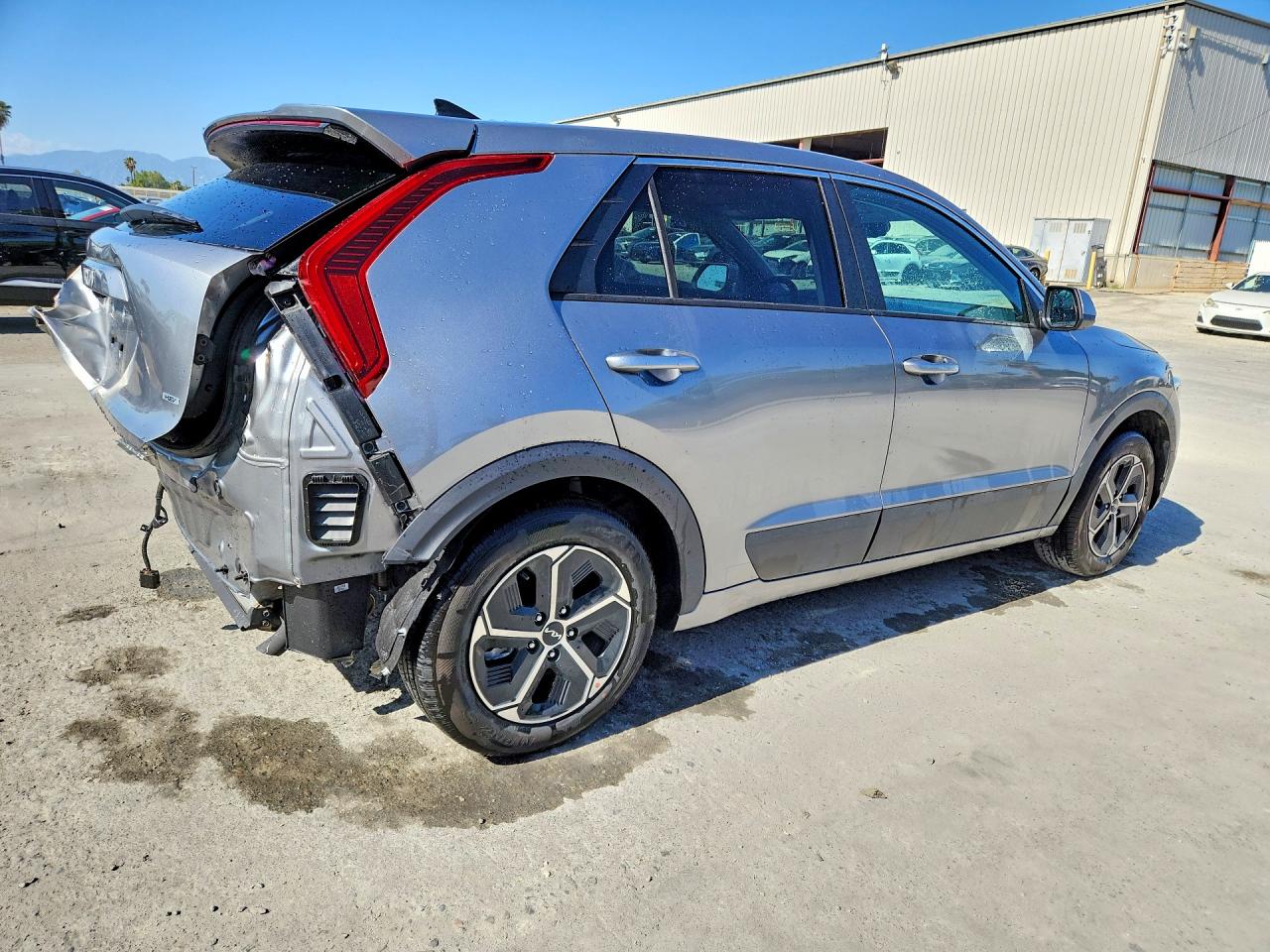 2026 Kia Niro VIN KNDCP3LE5T5333187 photo 3