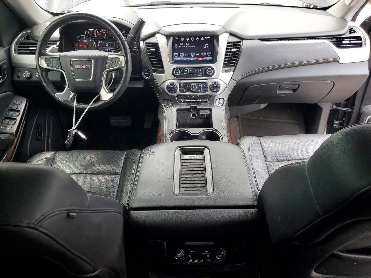 2016 GMC Yukon VIN 1GKS2BKC5GR417002 photo 8