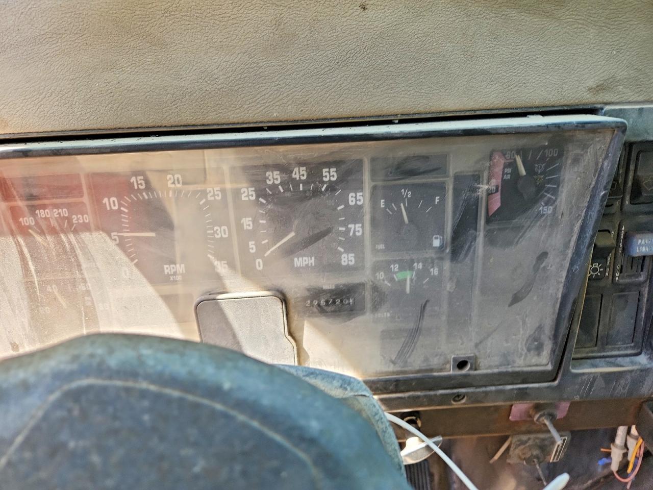 1992 International 4000 serie VIN 1HTSHN4R6NH433387 photo 8