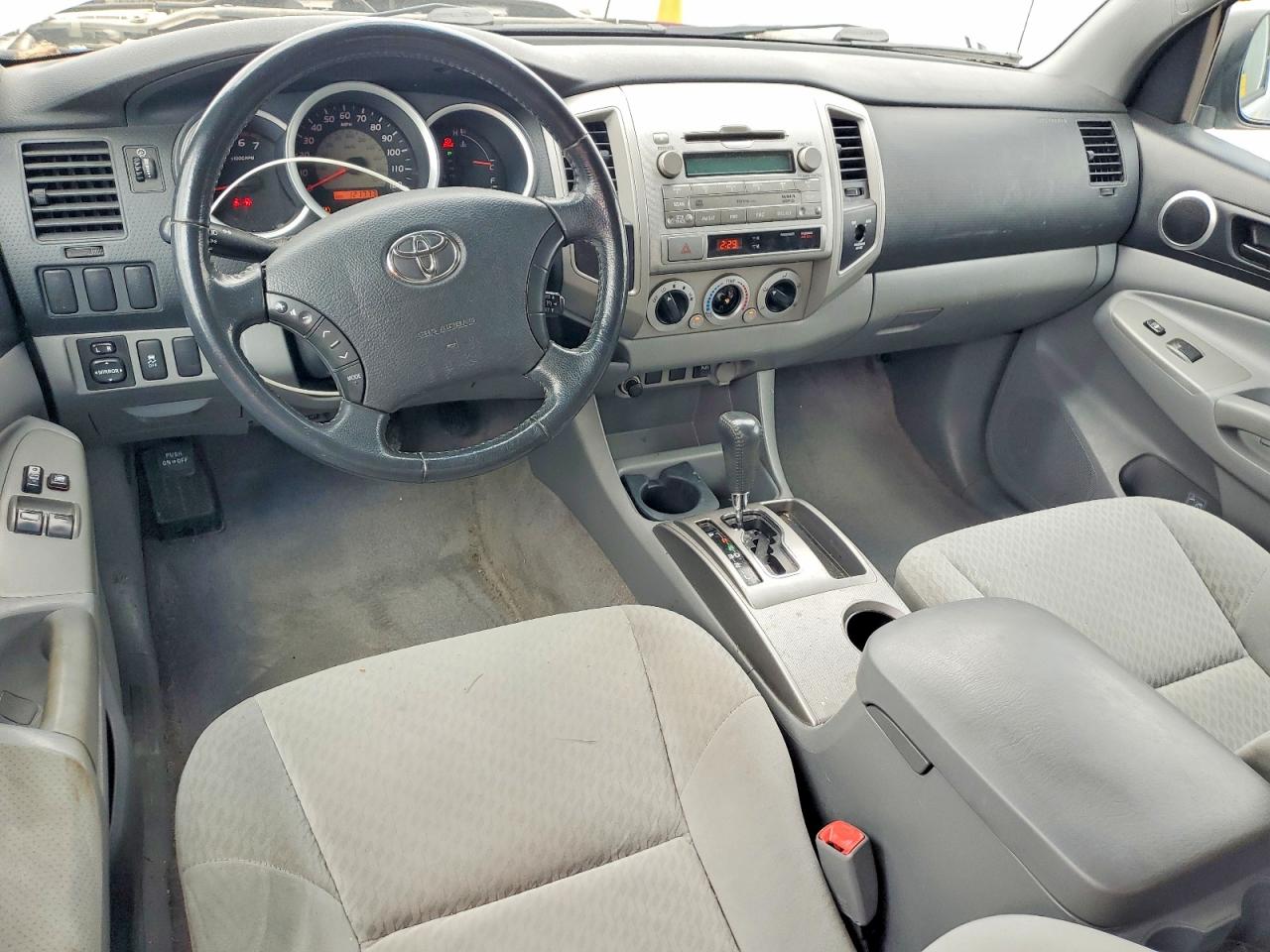 2010 Toyota Tacoma VIN 5TETX4CNXAZ715098 photo 8