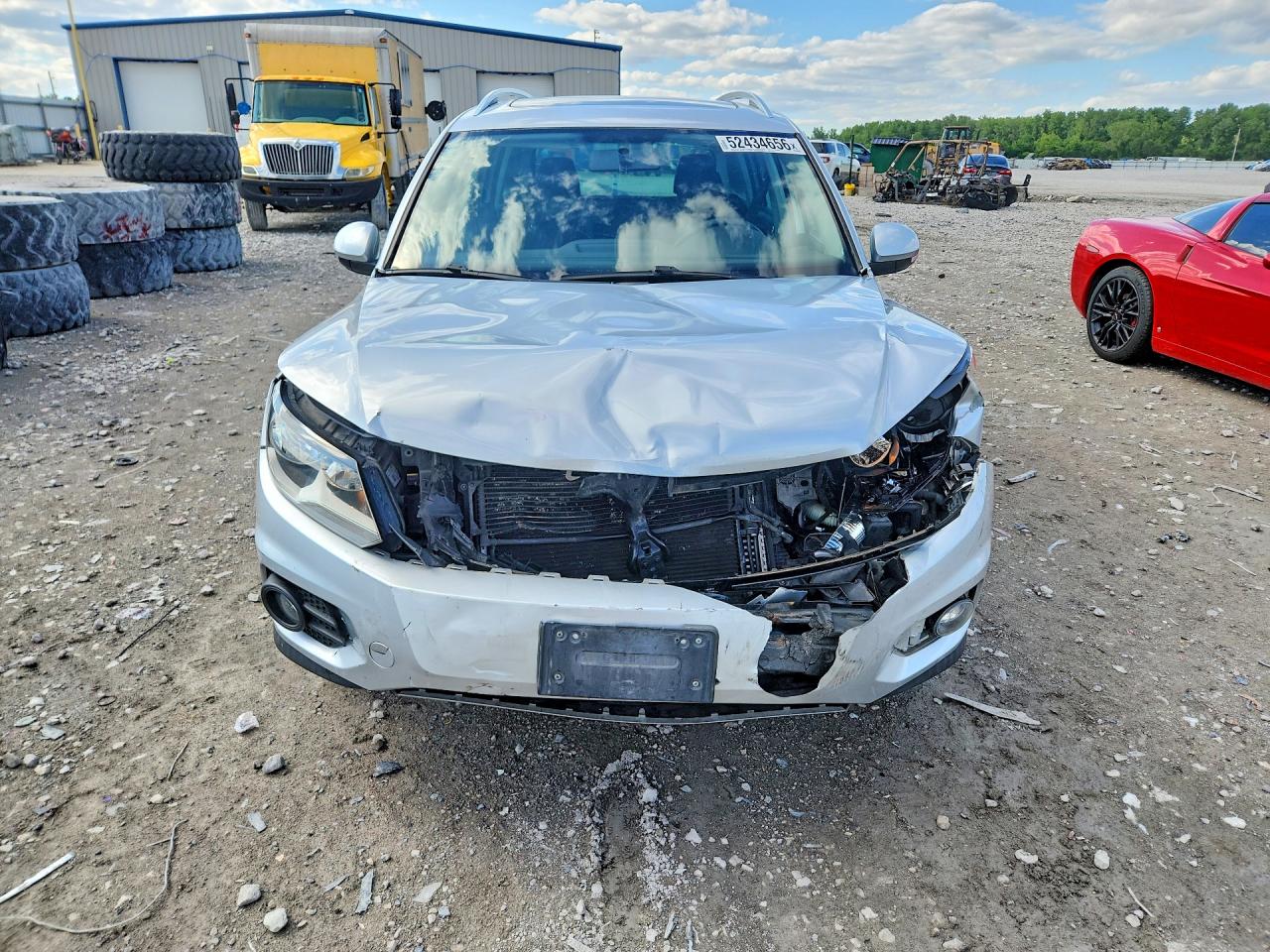 2015 Volkswagen Tiguan VIN WVGAV7AX1FW516704 photo 5