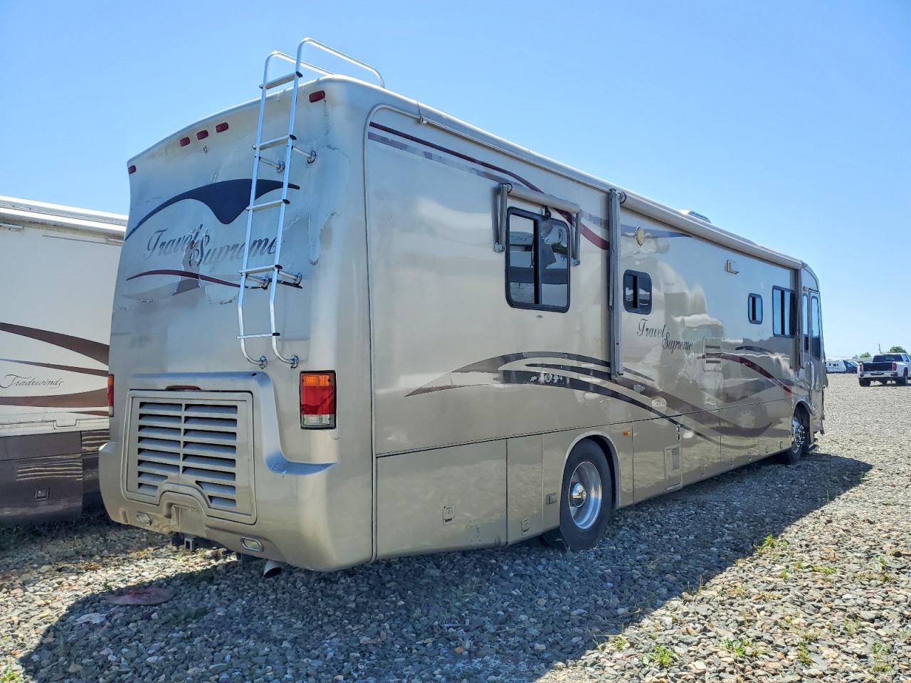 2002 SPARTAN All models VIN 4VZBR49912C041504 photo 4