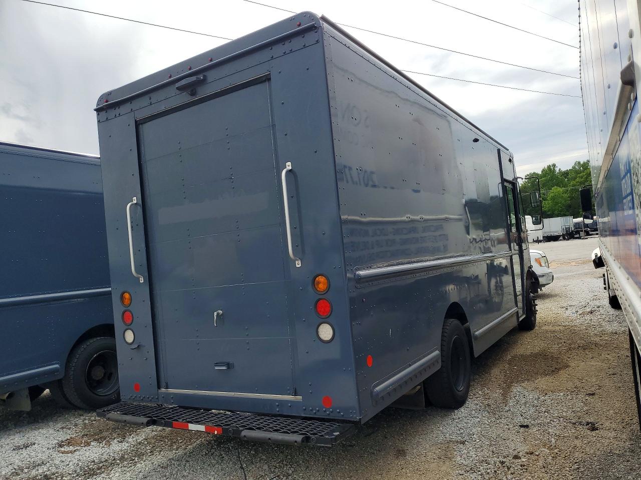 2021 FREIGHTLINER All other VIN 4UZAC2GA2MCMM9296 photo 3