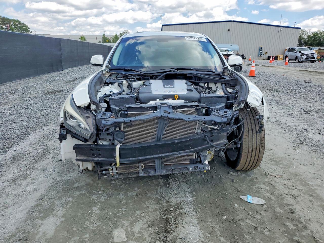 2018 Infiniti Q70 VIN JN1BY1AP9JM180160 photo 5