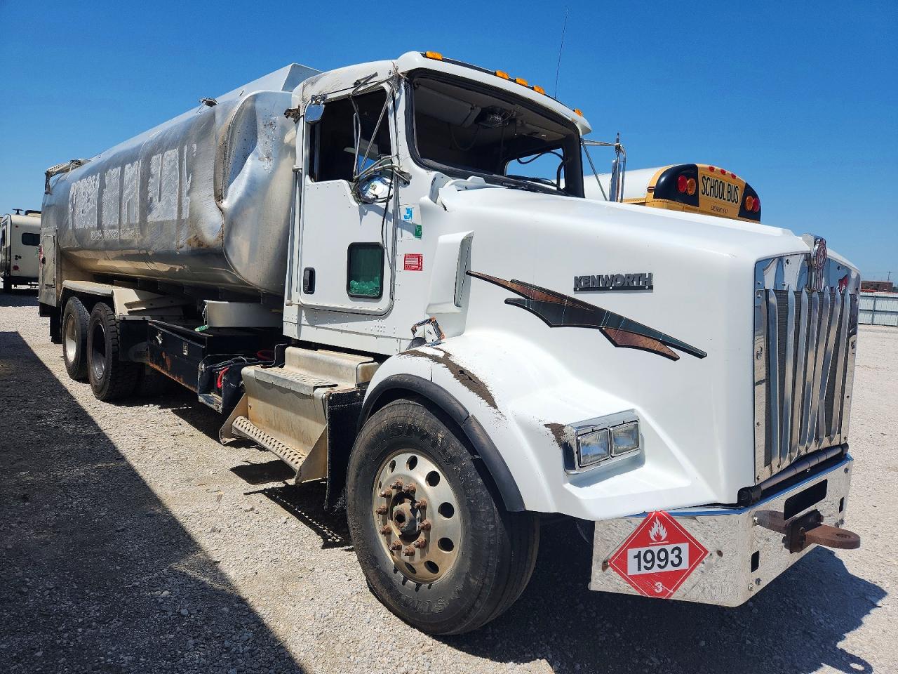 2012 KENWORTH All other VIN 1NKDL40X8CJ326980 photo 1