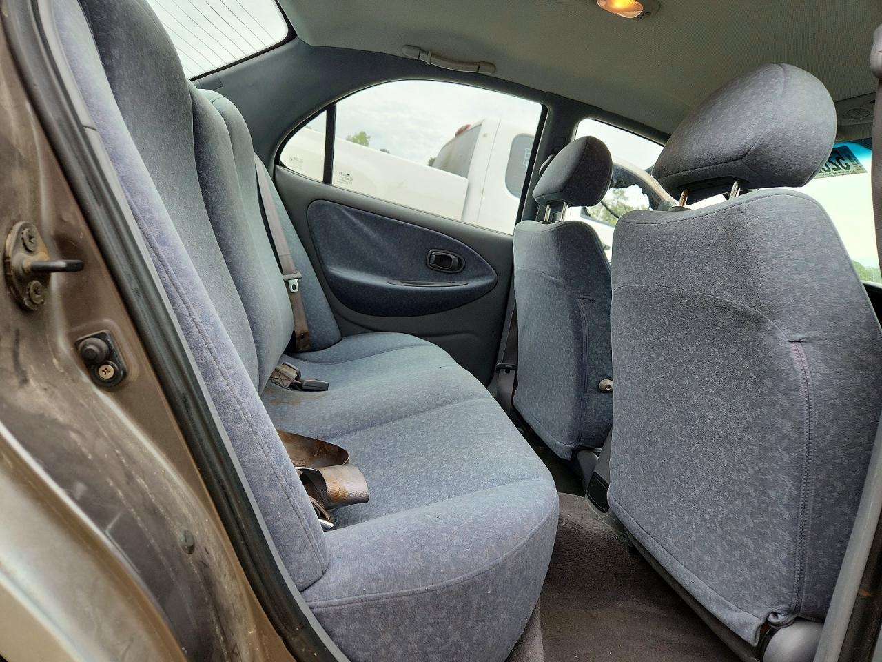 2000 Hyundai Elantra VIN KMHJF35F7YU005228 photo 10