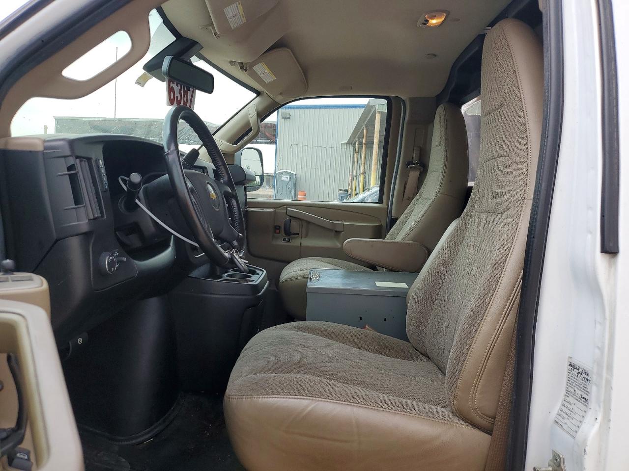 2021 CHEV Express VIN 1GCWGAFP7M1258404 photo 7