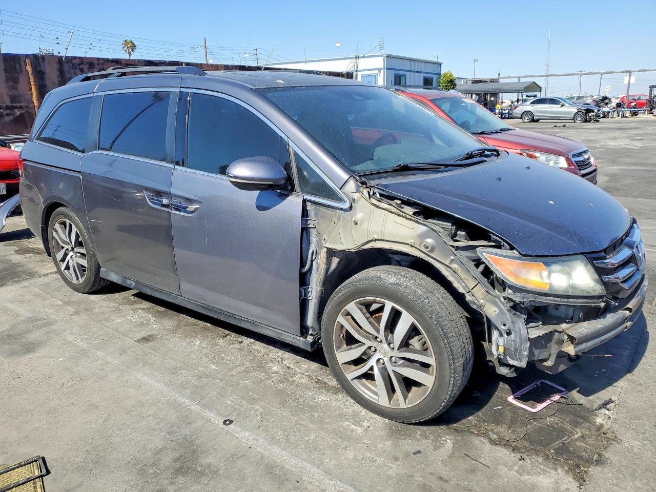 2014 Honda All models VIN 5FNRL5H63EB135664 photo 4
