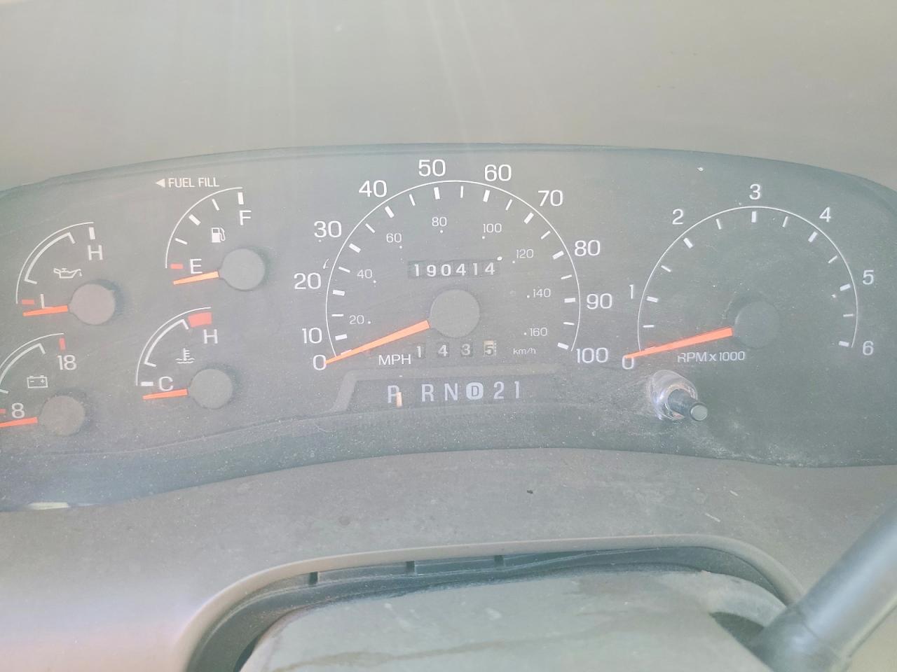 2000 Ford Excursion VIN 1FMNU40L3YEC37832 photo 9