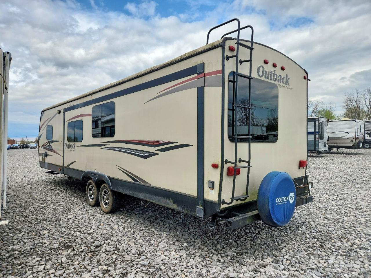 2015 KEYSTONE Outback se VIN 4YDT32325FB451917 photo 3