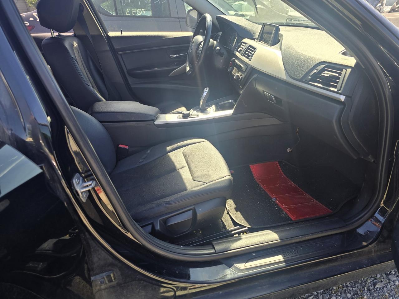 2015 BMW 3 series VIN WBA3C3G51FNS72900 photo 5