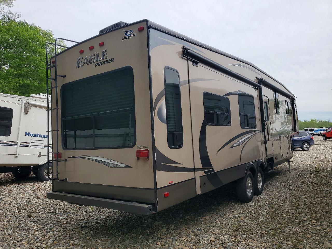 2013 JAYCO All models VIN 1UJCJ0BU6D1LU0201 photo 4