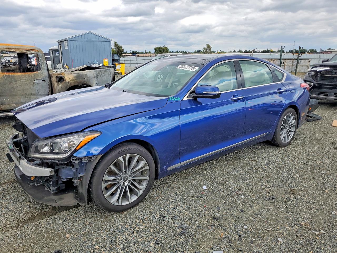 2016 Hyundai Genesis VIN KMHGN4JEXGU138984 photo 1