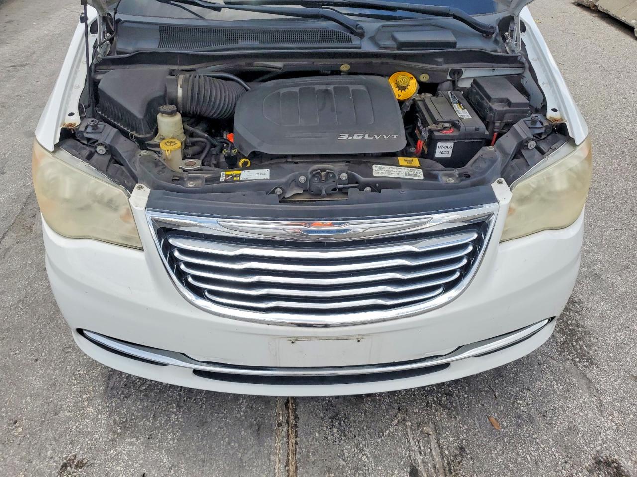 2014 Chrysler Minivan VIN 2C4RC1BG9ER208437 photo 12