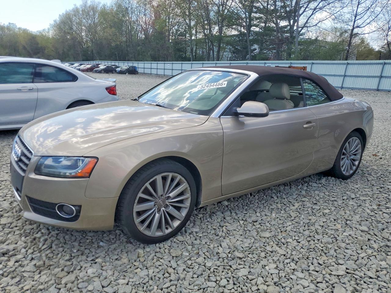 2011 Audi A5 VIN WAULFAFH3BN004464 photo 1