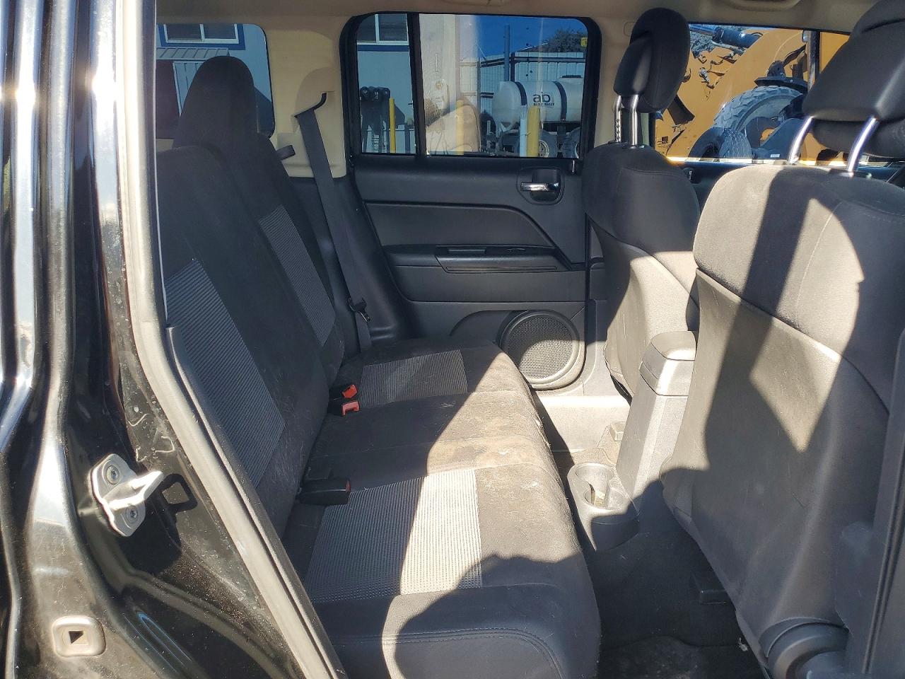 2012 Jeep Patriot VIN 1C4NJPBA5CD559428 photo 11