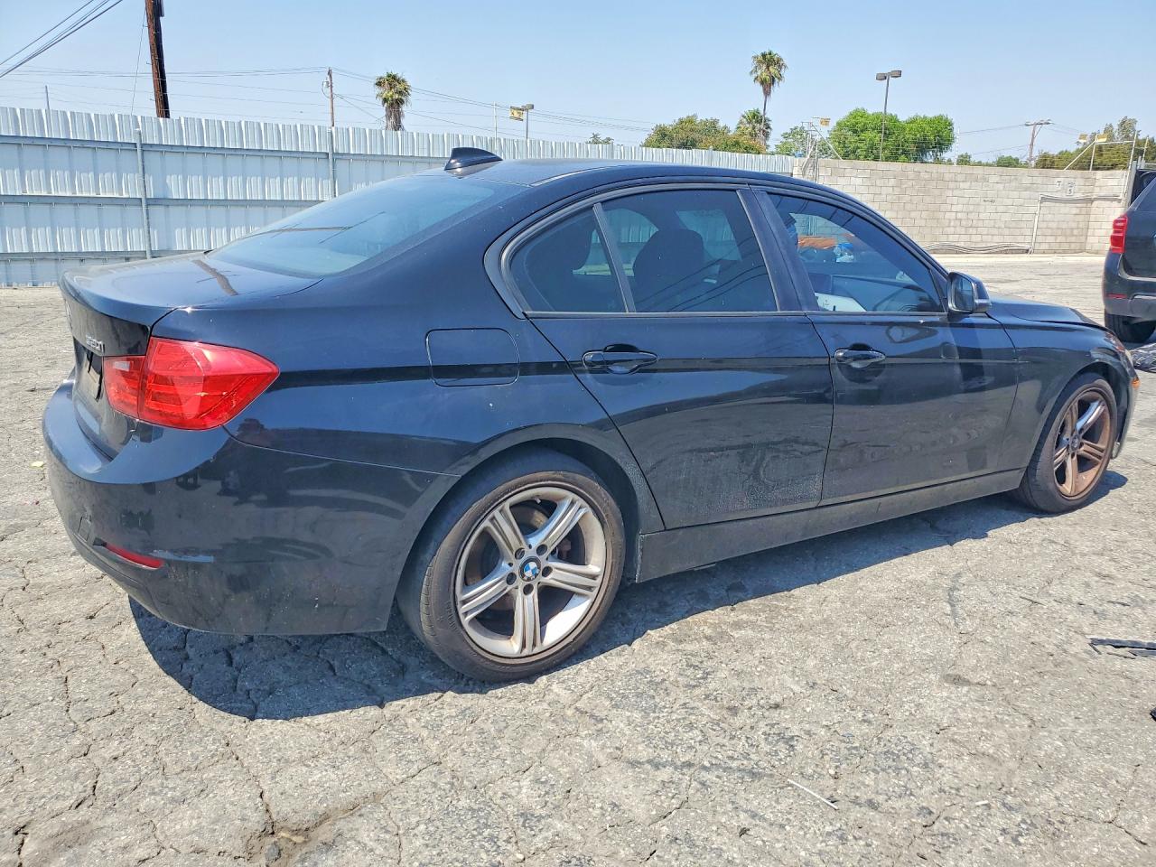 2014 BMW 3 series VIN WBA3B1C58EP679404 photo 3