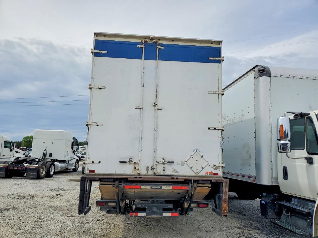 2017 HINO All models VIN 5PVNE8JV3H4S55794 photo 6
