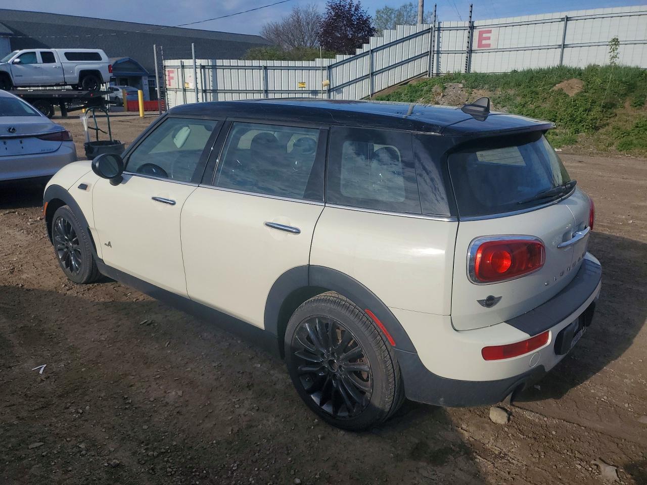 2017 Cooper VIN WMWLU1C54H2F28154 photo 2