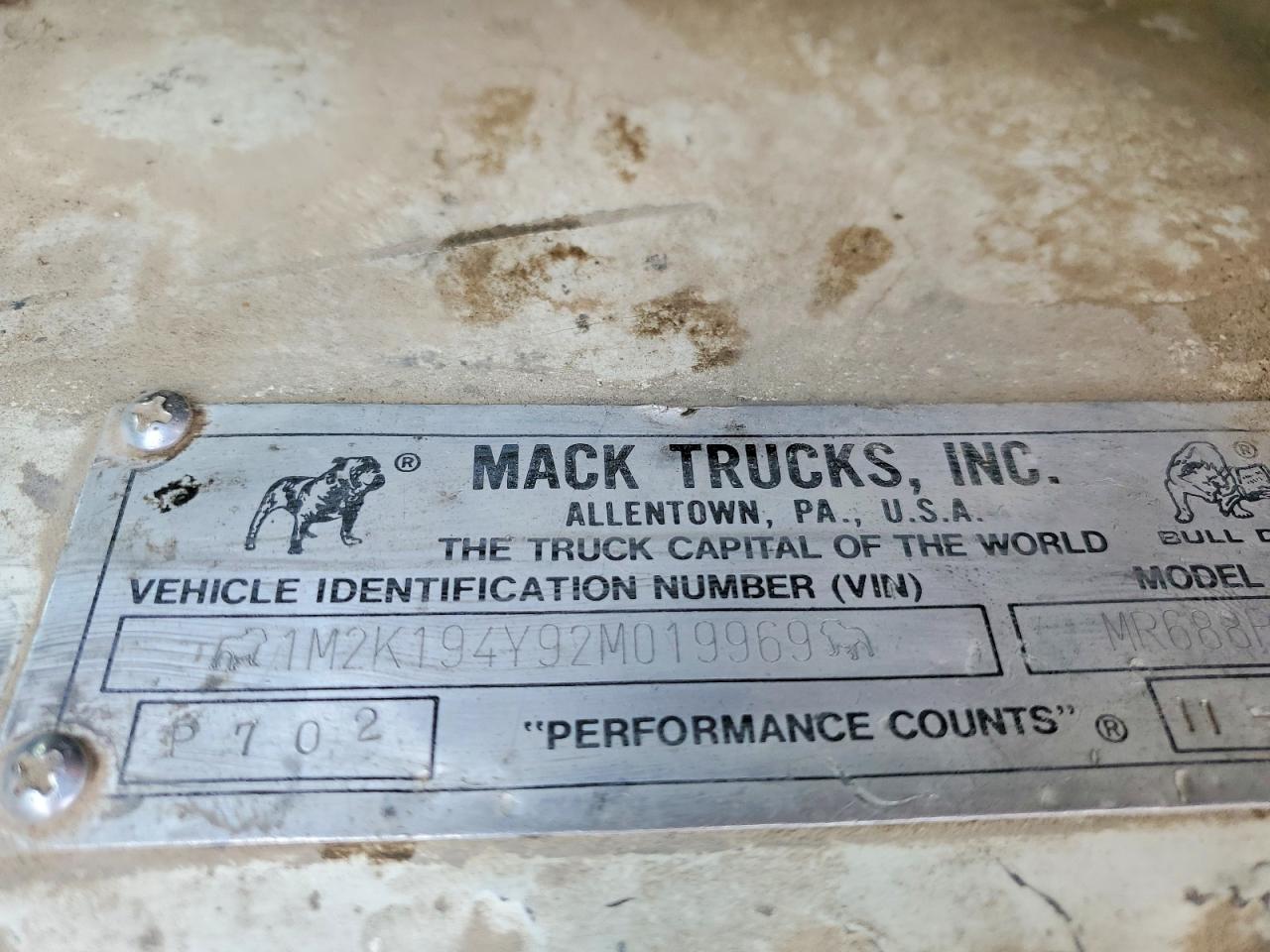 2002 MACK Mr6905 VIN 1M2K194Y92M019969 photo 10