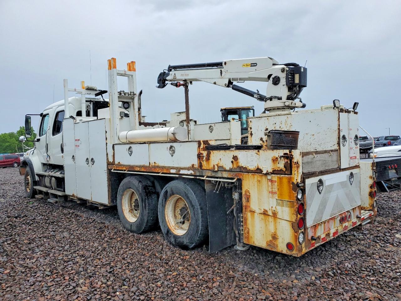 2012 FREIGHTLINER All other VIN 1FVHC3BS8CDBP4218 photo 3