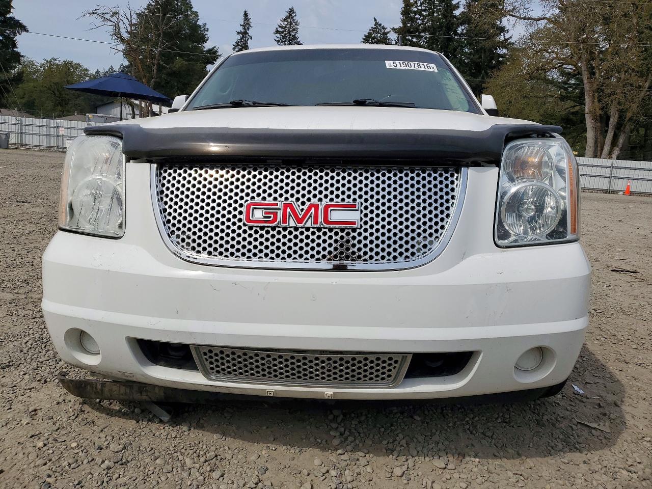 2014 GMC Yukon VIN 1GKS2AE00ER126013 photo 5