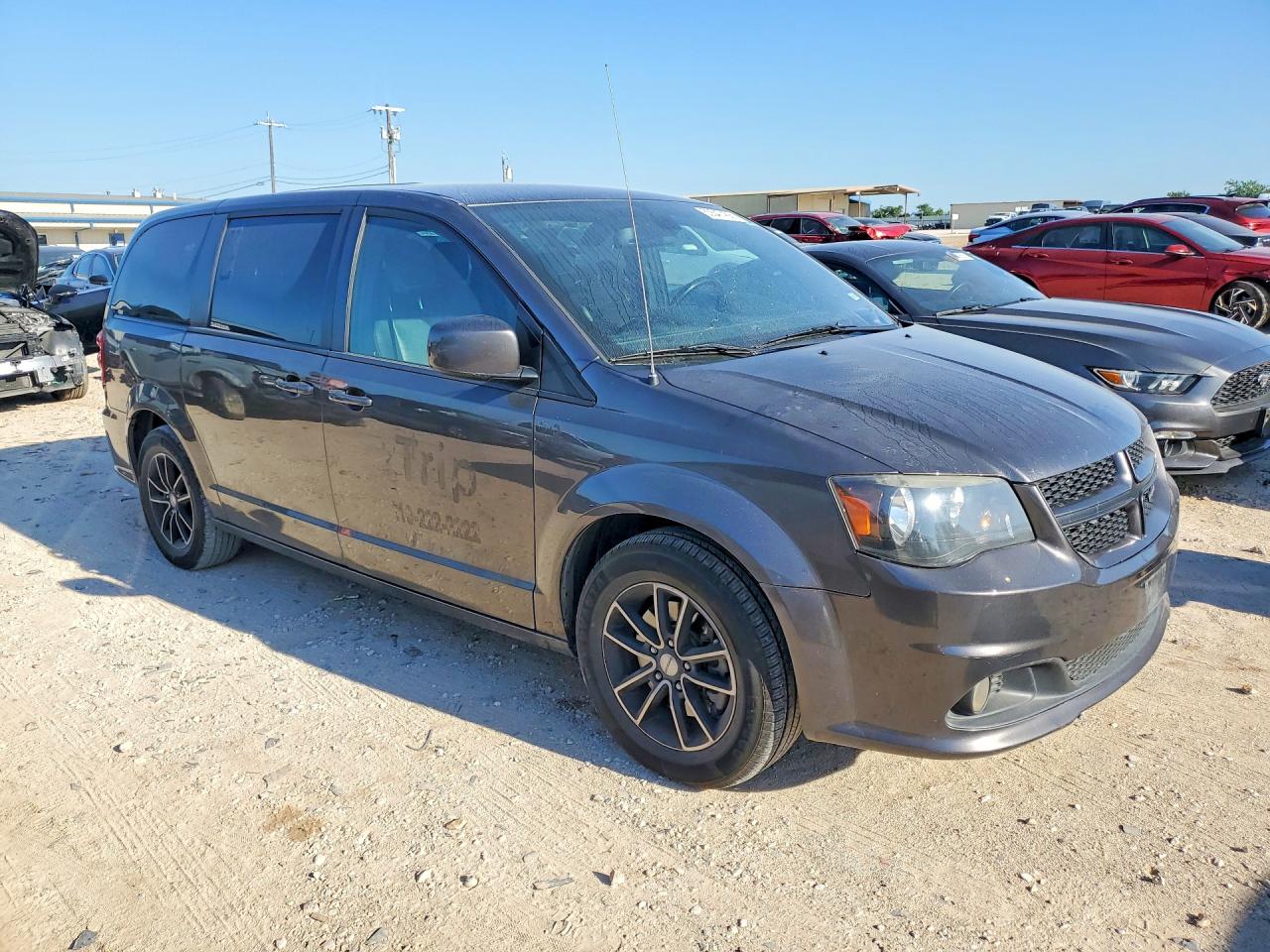 2019 Dodge Caravan VIN 2C4RDGEGXKR617036 photo 4