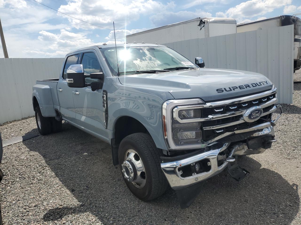 2024 Ford F350 VIN 1FT8W3DN8RED59797 photo 4