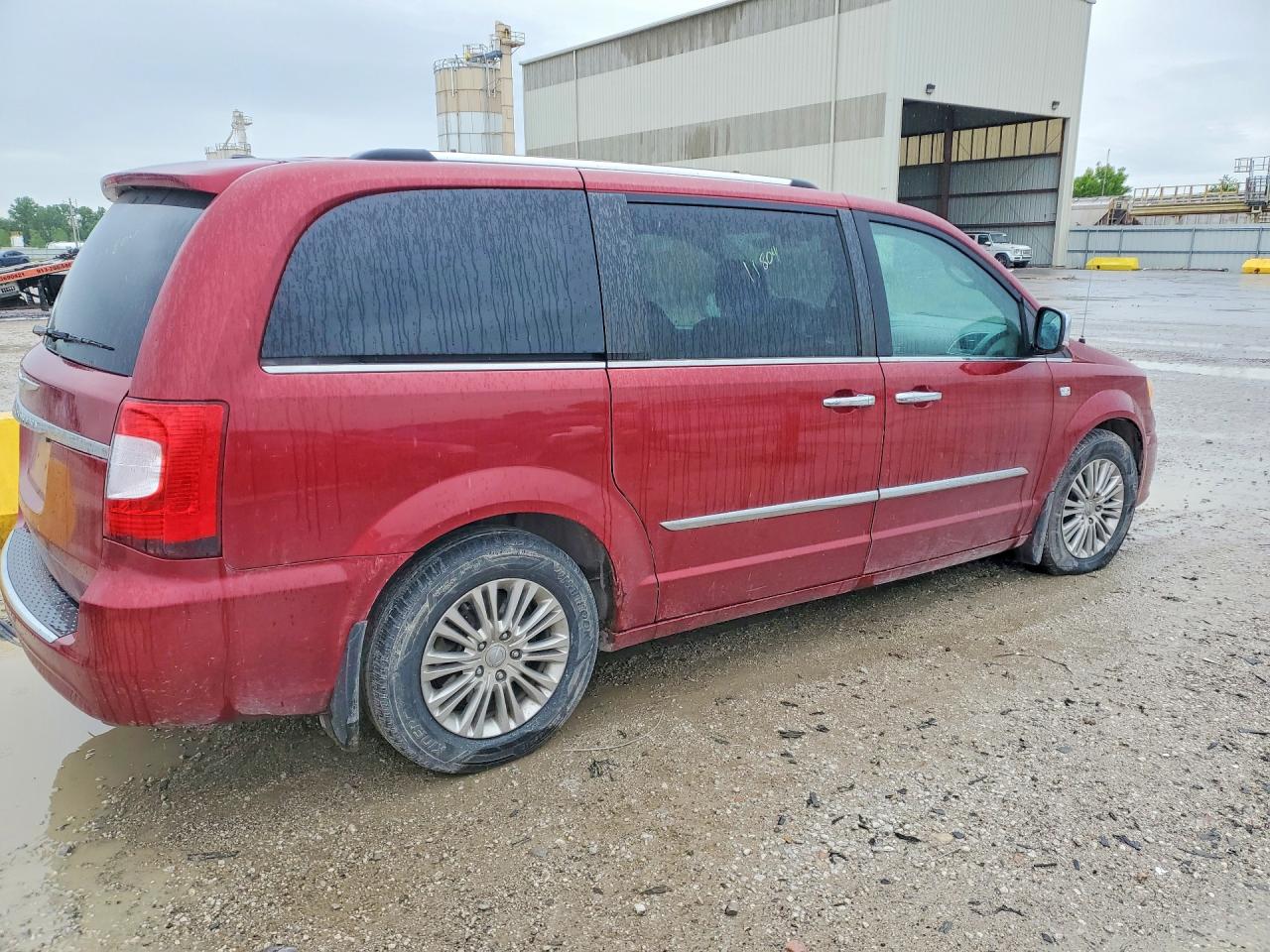 2014 Chrysler Minivan VIN 2C4RC1CG7ER364927 photo 3