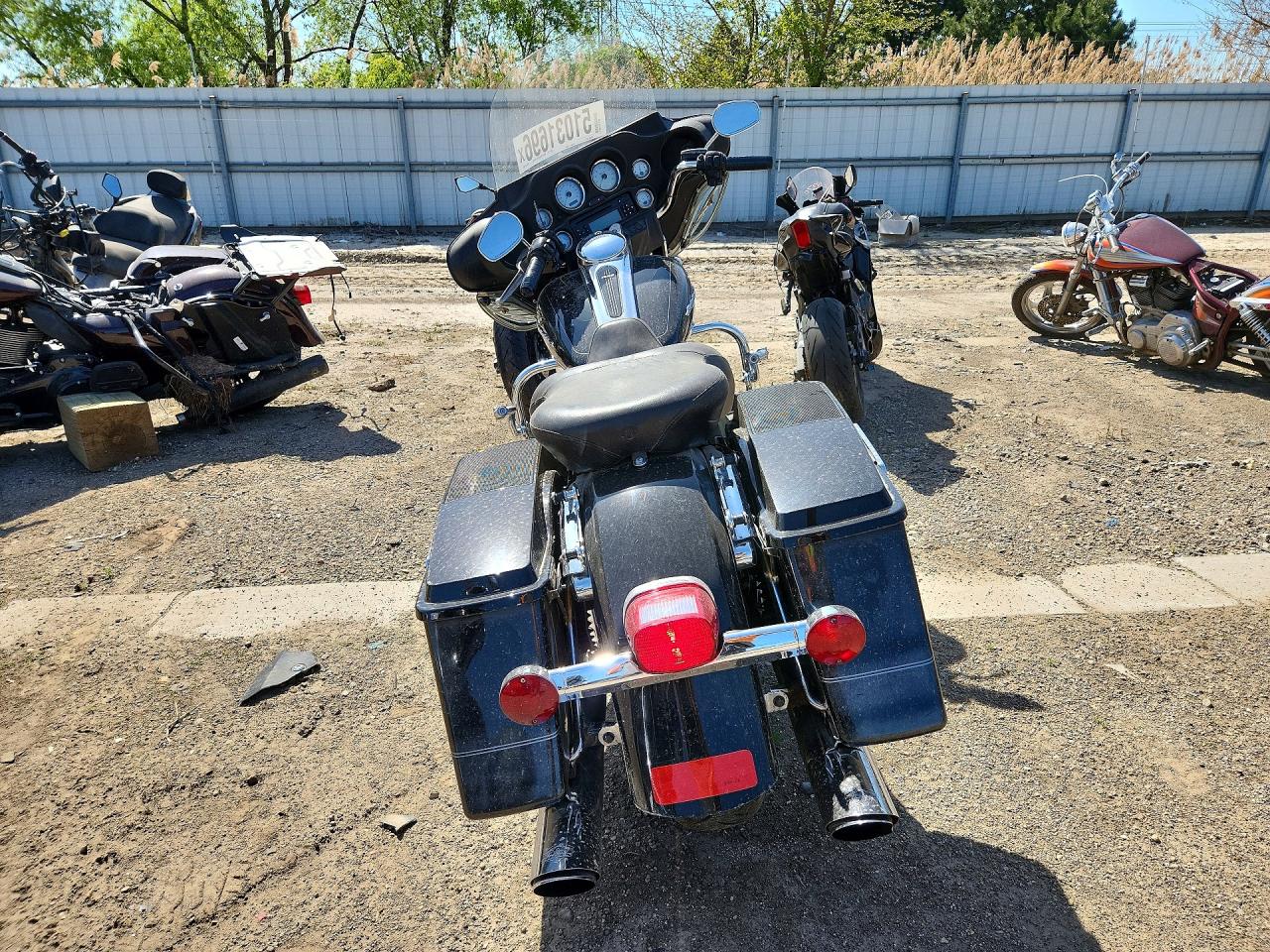 2011 HARLEY Fl VIN 1HD1KBM10BB675561 photo 4