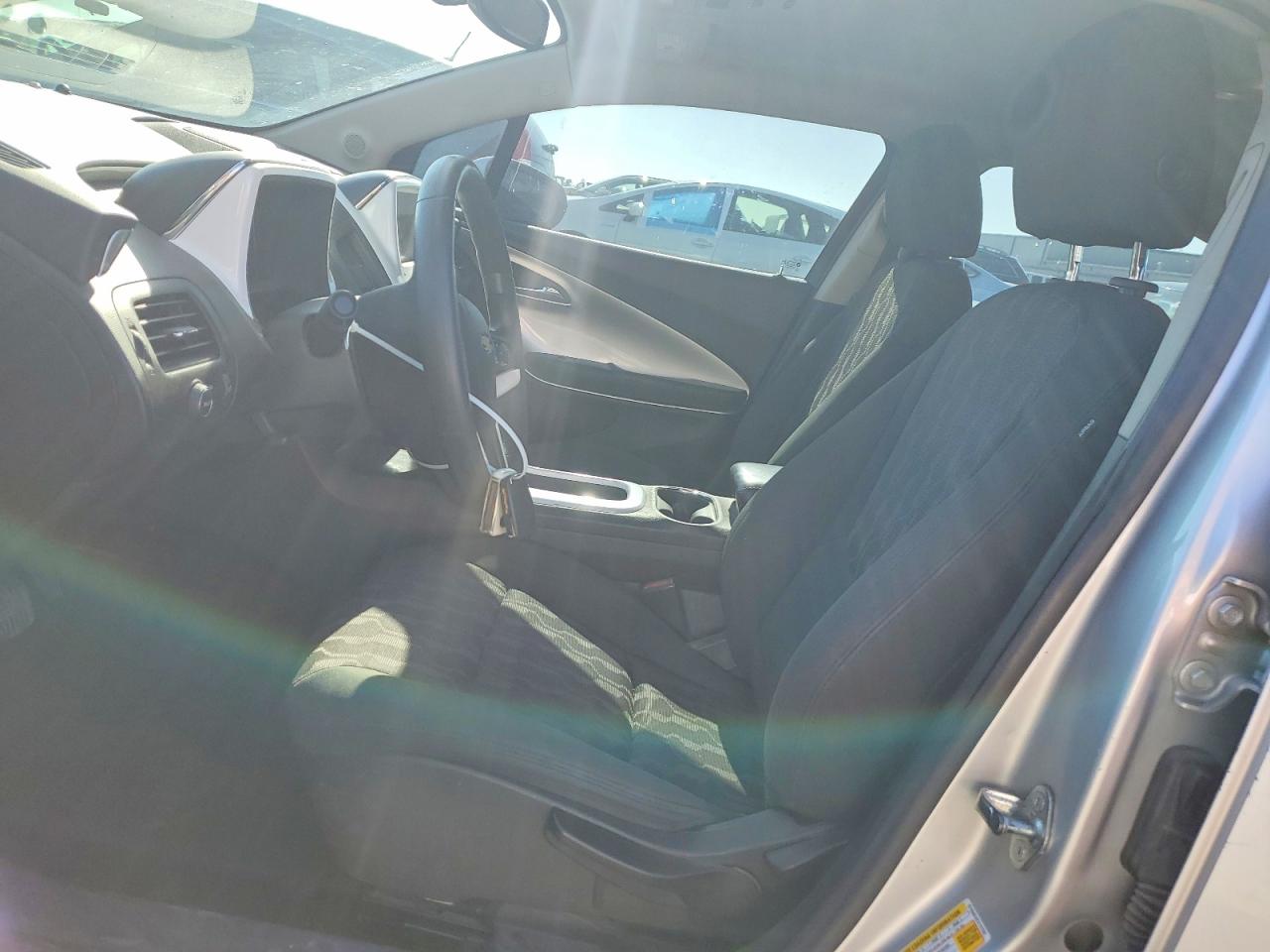 2012 Chev Volt VIN 1G1RA6E42CU101582 photo 7