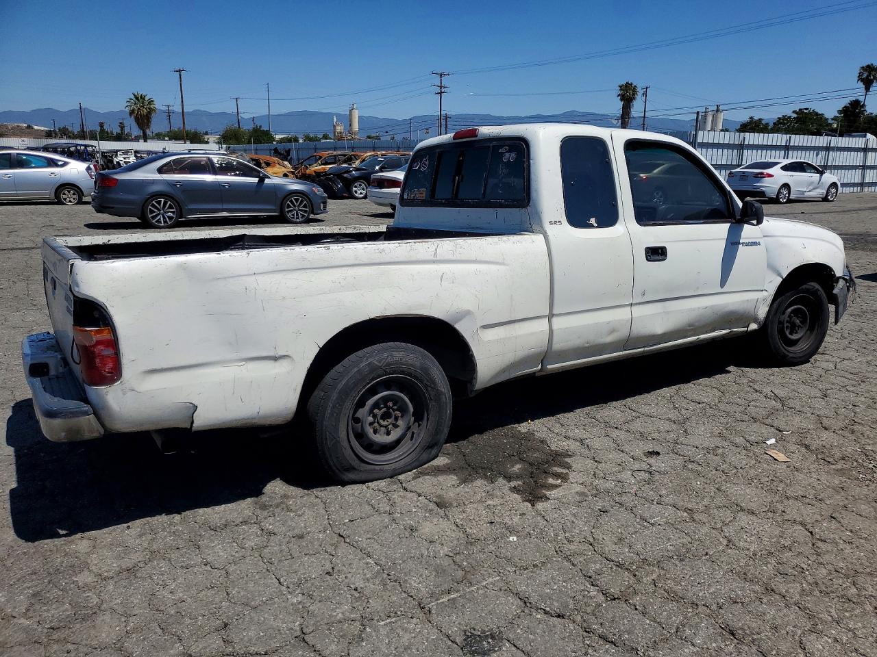 1998 Toyota Tacoma VIN 4TAVN52N3WZ160483 photo 3