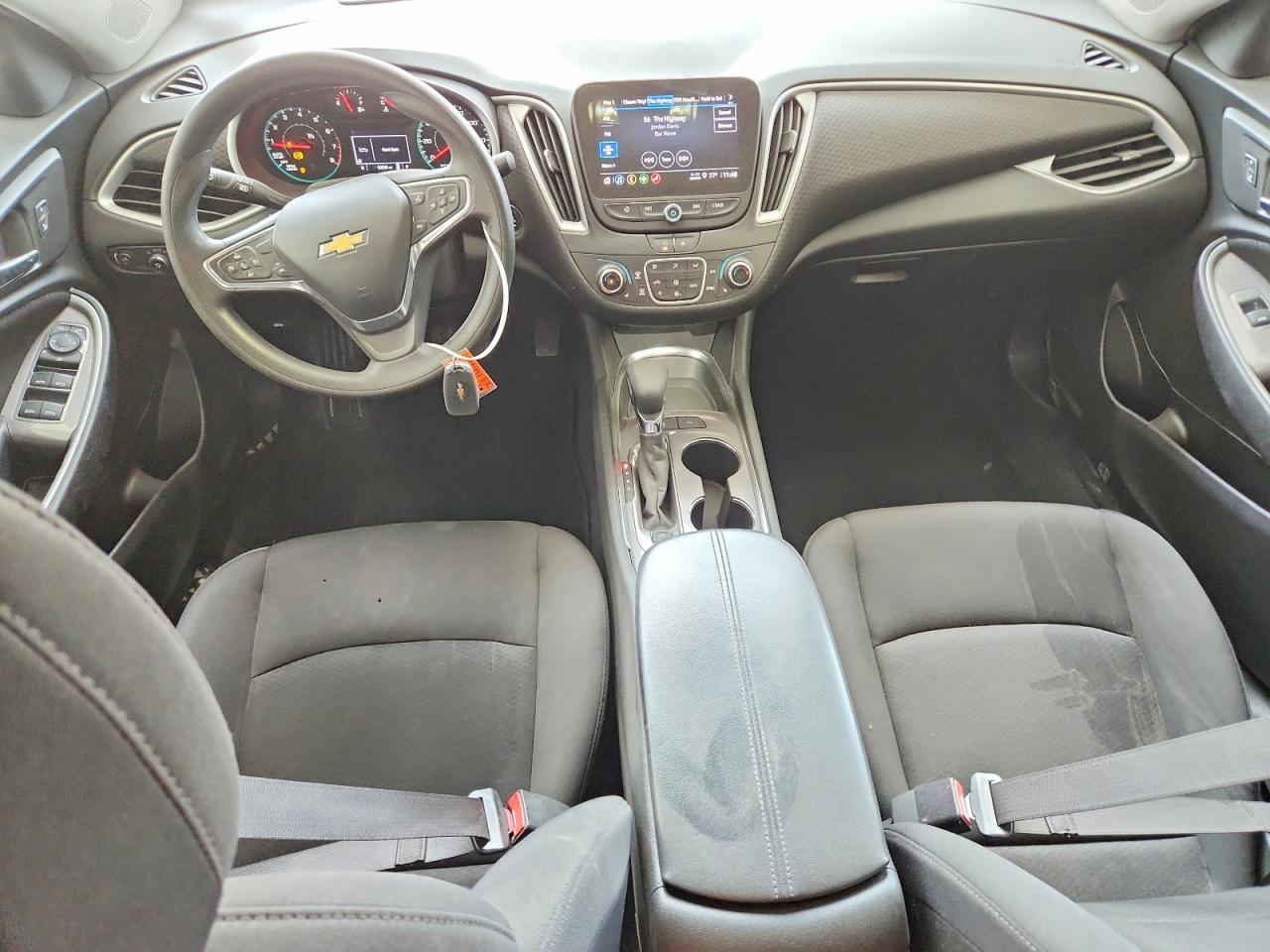 2024 Chevrolet Malibu VIN 1G1ZD5ST1RF136804 photo 8