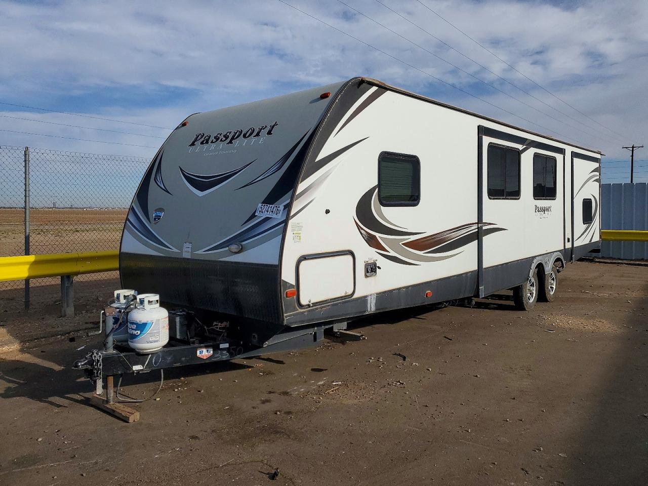 2018 KEYSTONE Passport s VIN 4YDT33529JK418107 photo 2