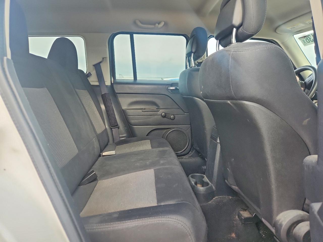 2012 Jeep Patriot VIN 1C4NJPBA6CD551063 photo 10