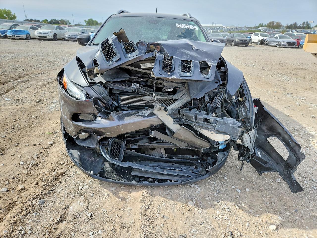 2016 Jeep Cherokee VIN 1C4PJMCB8GW220235 photo 5