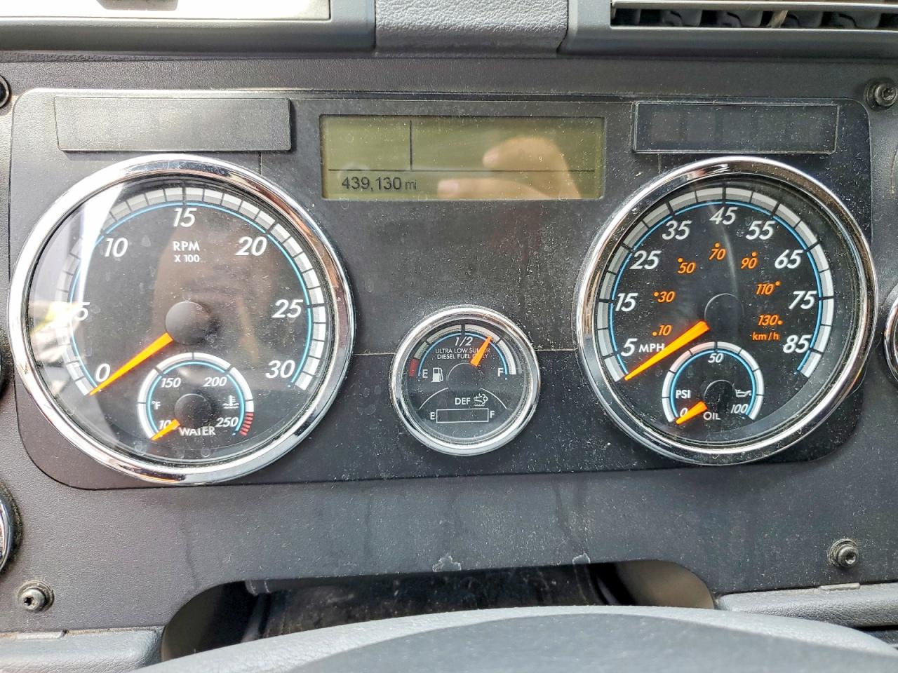 2018 FREIGHTLINER All other VIN 3AKJGLDR4JSJY9131 photo 8