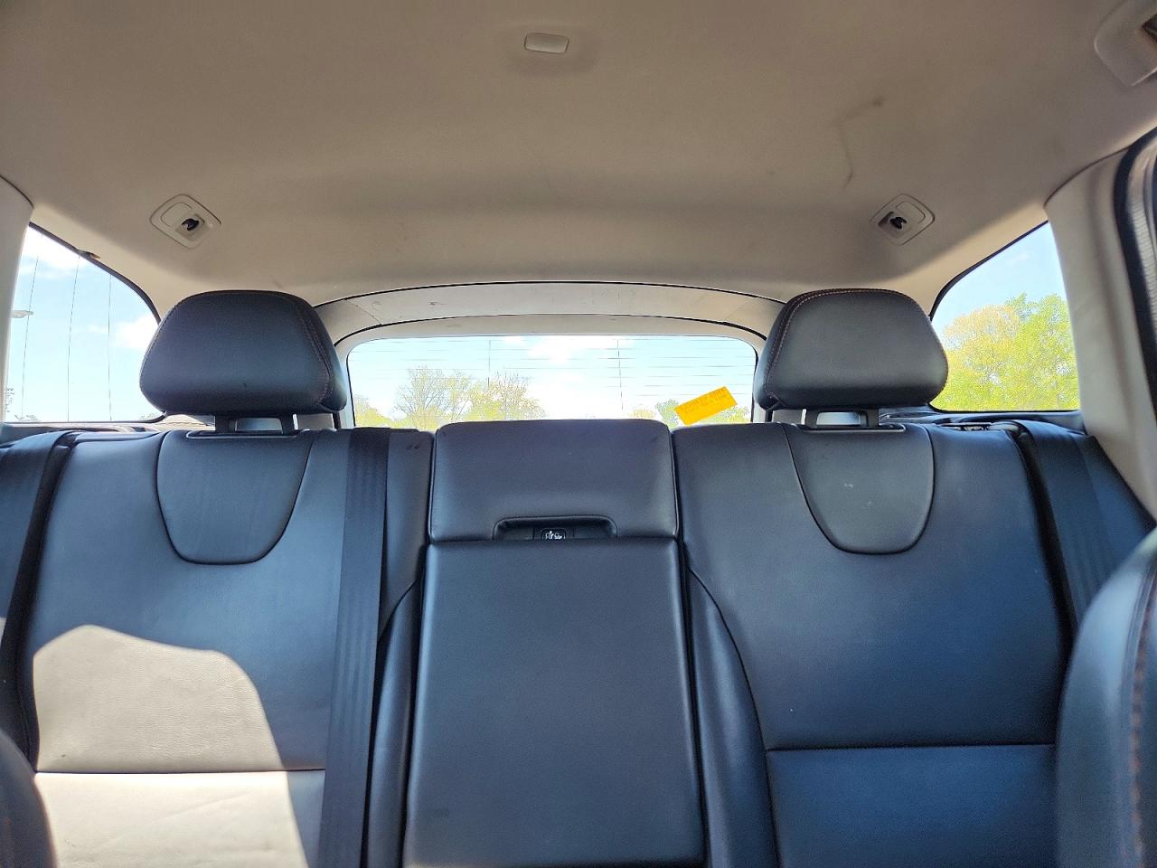 2017 VOLV Xc60 VIN YV440MDJ9H2087521 photo 10